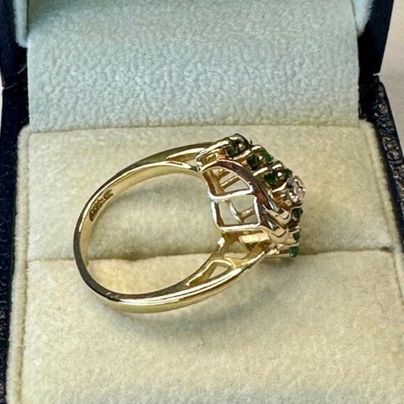 14k Emerald and Diamond Ring Size 6.5 - Picture 9 of 11
